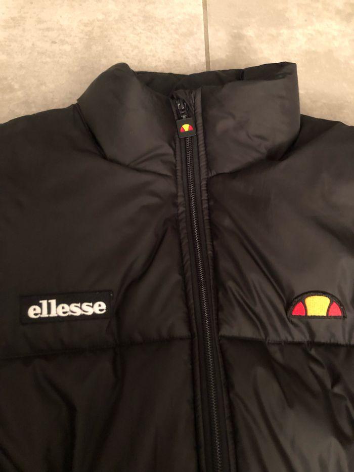 Doudoune Ellesse taille M neuve - photo numéro 2