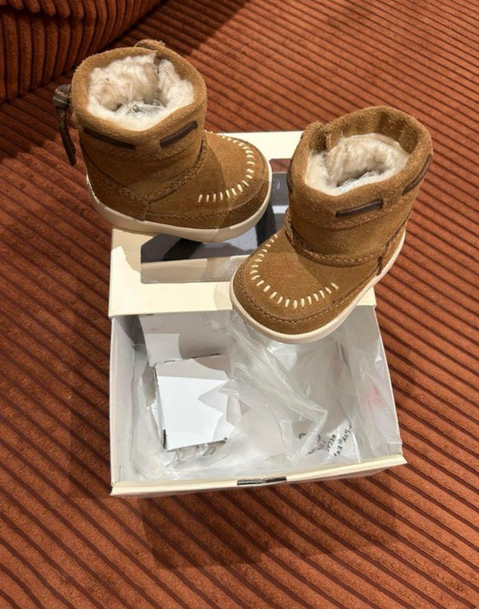 Ugg bébé - photo numéro 1