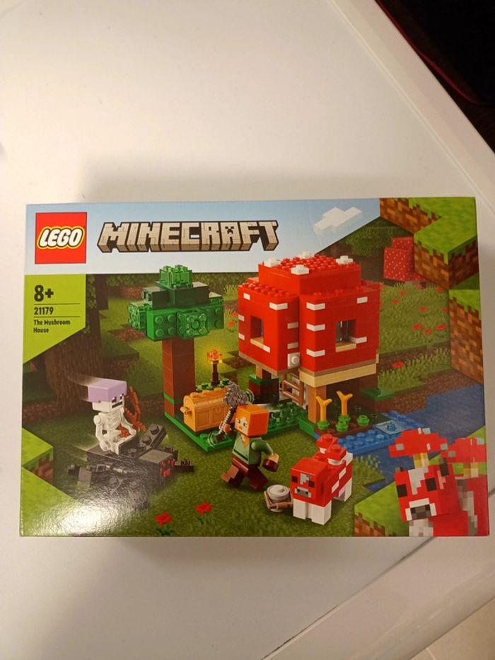 Lego Minecraft maison champignon - photo numéro 1