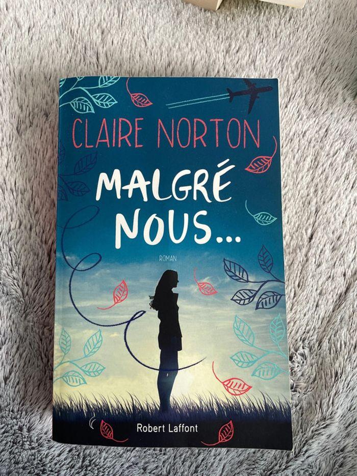 Livre « Malgré nous » de Claire Norton - photo numéro 1