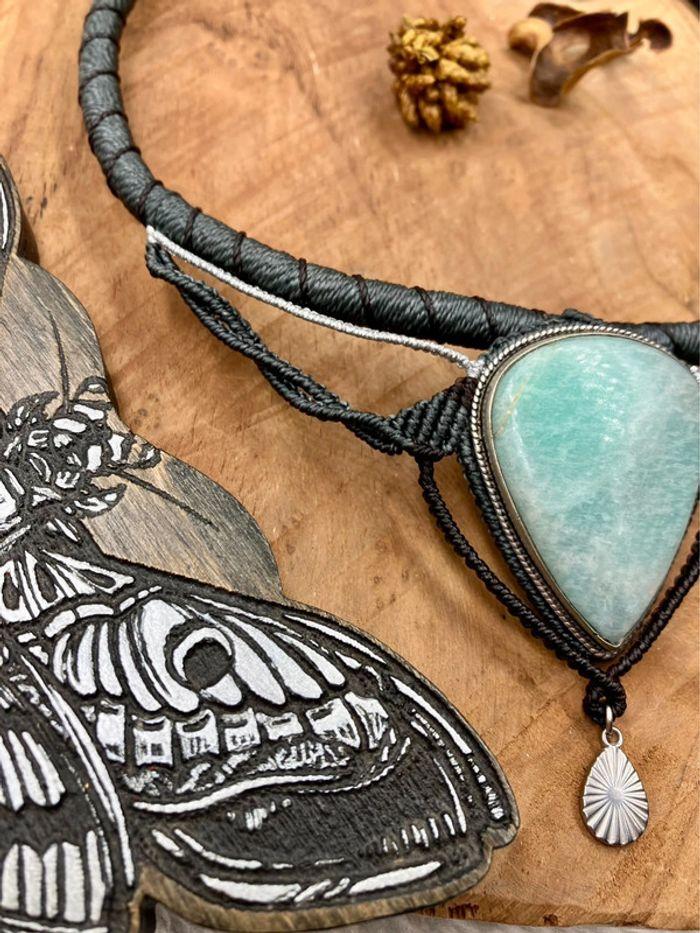 Collier ras de cou plastron en macramé avec pierre d’Amazonite - photo numéro 3