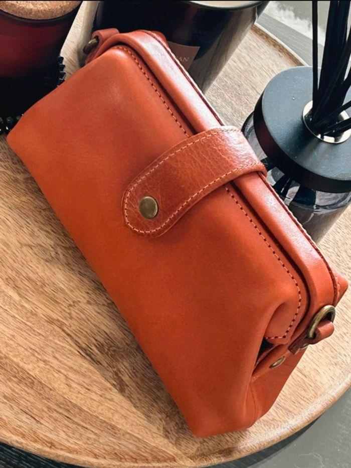 Petit sac bandoulière en cuir - photo numéro 1