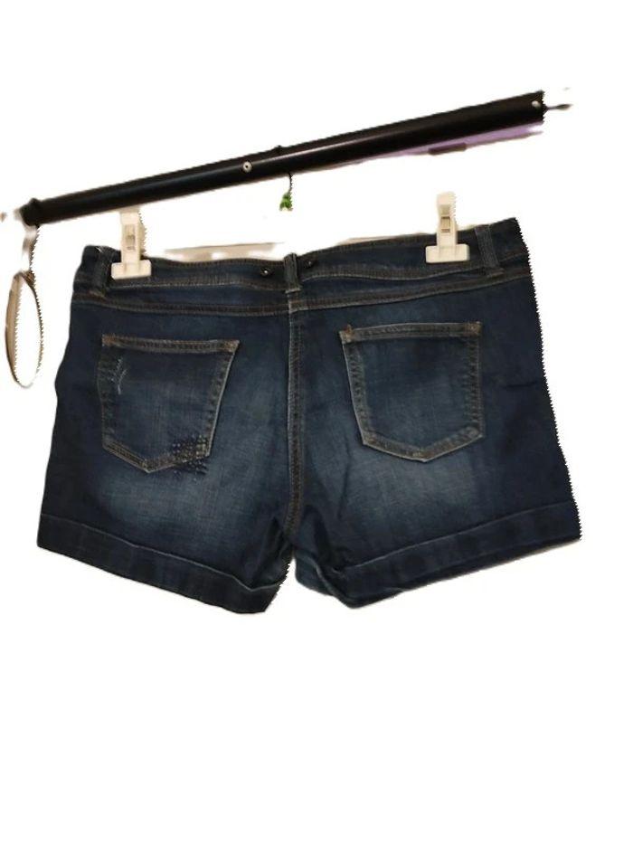 Short Jean Camaïeu marine Taille 42 - photo numéro 2