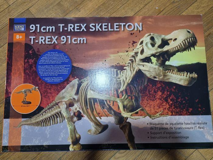 T Rex skeleton  neuf - photo numéro 1