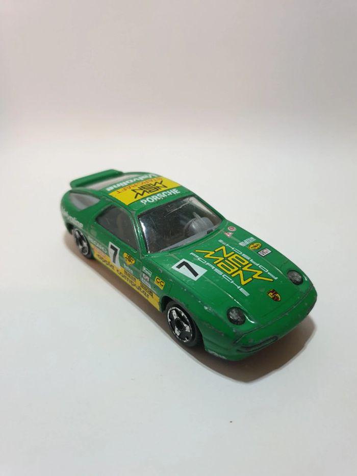 Burago Porsche 928 S4, Verte, 1/43, Made in Italy - photo numéro 3