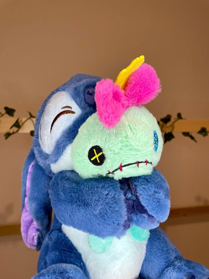 Peluche Disney Stitch avec son doudou souillon - photo numéro 8