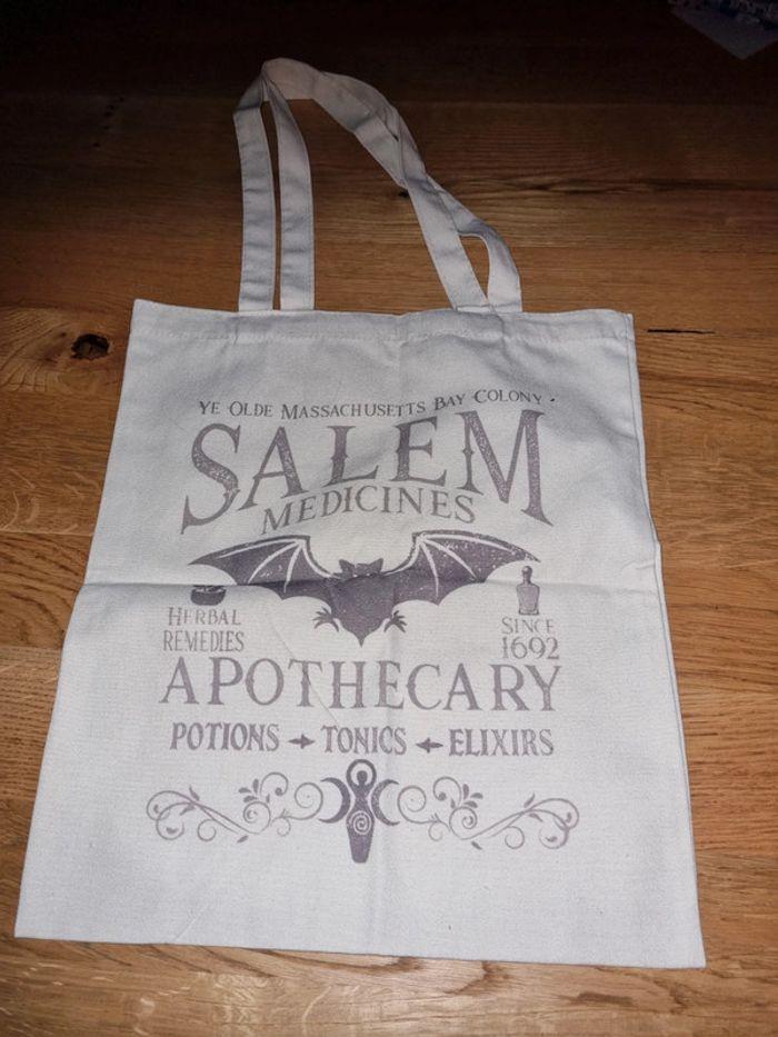 Sac totebag salem medicines - photo numéro 1