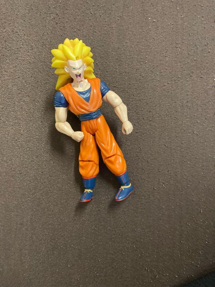 Figurine super saiyan dragon ball Z - photo numéro 1