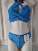 Ensemble de lingerie neuf triangle, bleu roi.