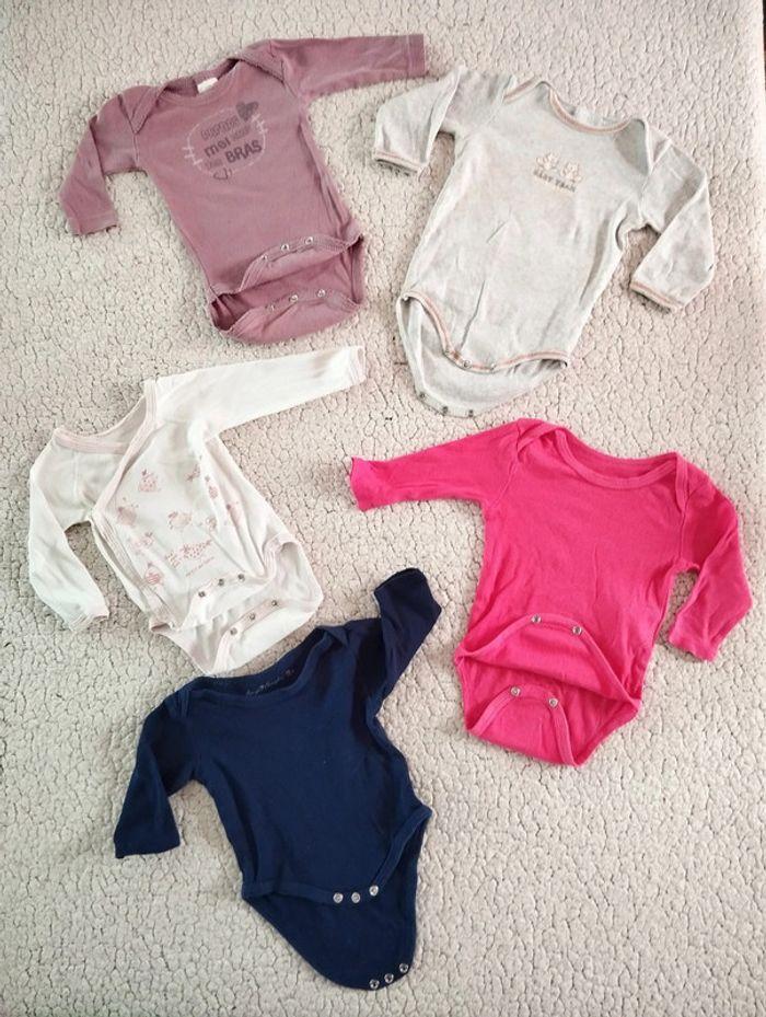 Lot de 5 bodies T3M Kiabi Petit bateau Absorba 100% Baby - photo numéro 1