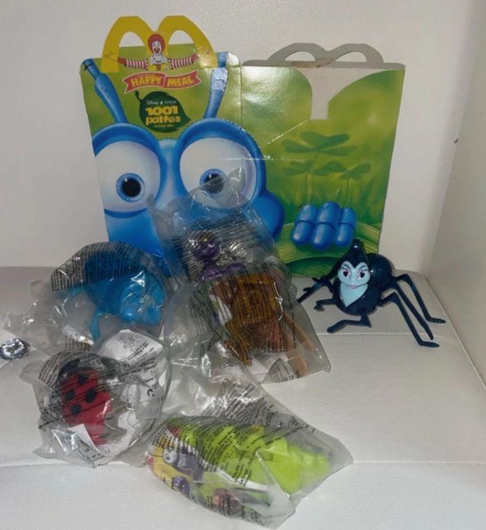 Lot jouets Disney pixar 1001 pattes McDonald’s happy meal - photo numéro 1