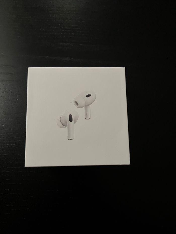 AirPods Pro 2nd génération - photo numéro 1