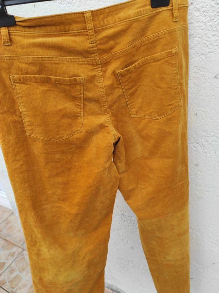 Pantalon jaune moutarde velours - photo numéro 2