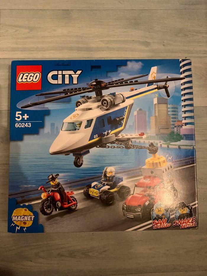 Boite VIDE Lego City 60243 Hélicoptère course poursuite - photo numéro 1