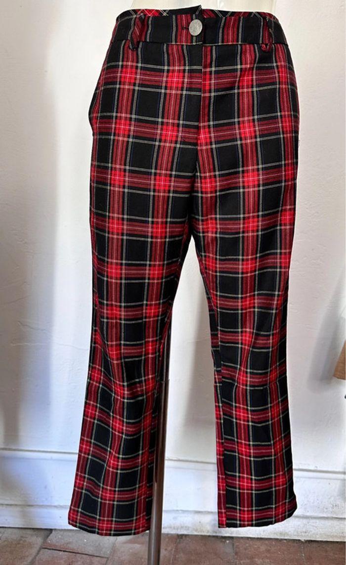 Pantalon tartan rouge et noir 7/8ème Pimkie taille 38 - photo numéro 1