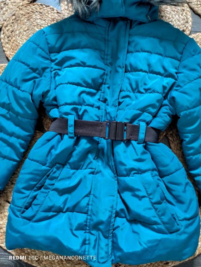 🦋 Joli blouson doudoune parka doublé cintrée avec capuche 4 ans Boutique Parisienne - photo numéro 2