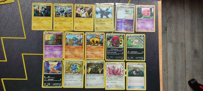 Lot cartes Pokémon série Destinées futures bloc NB - photo numéro 3