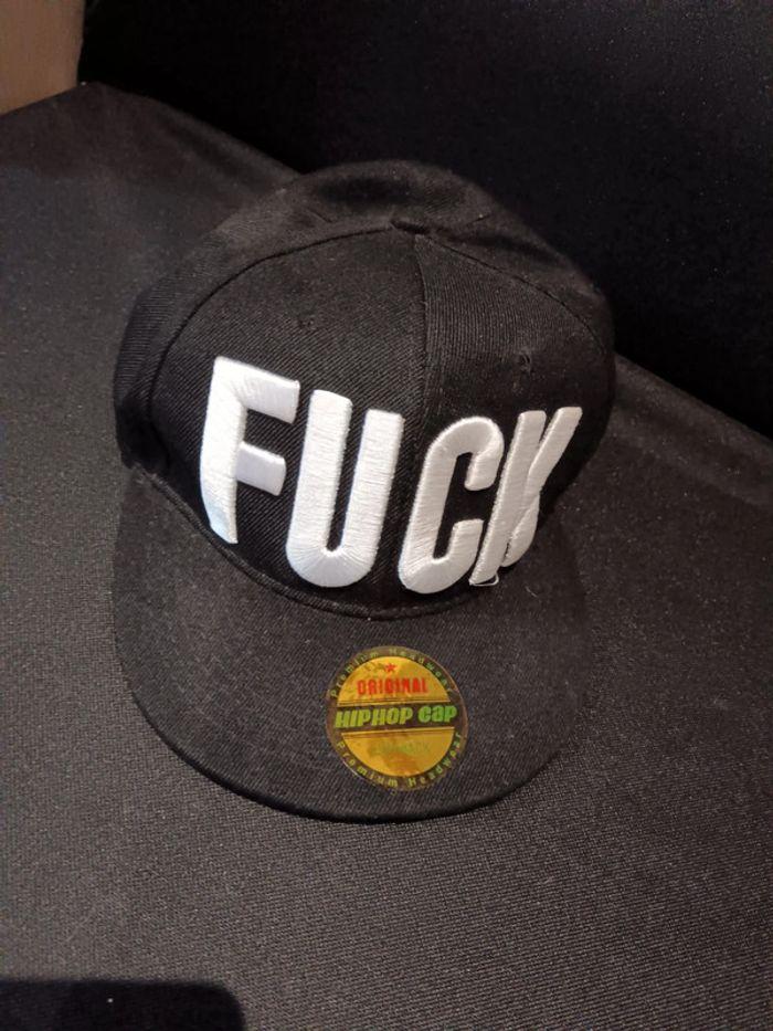 Casquette F**k - photo numéro 1