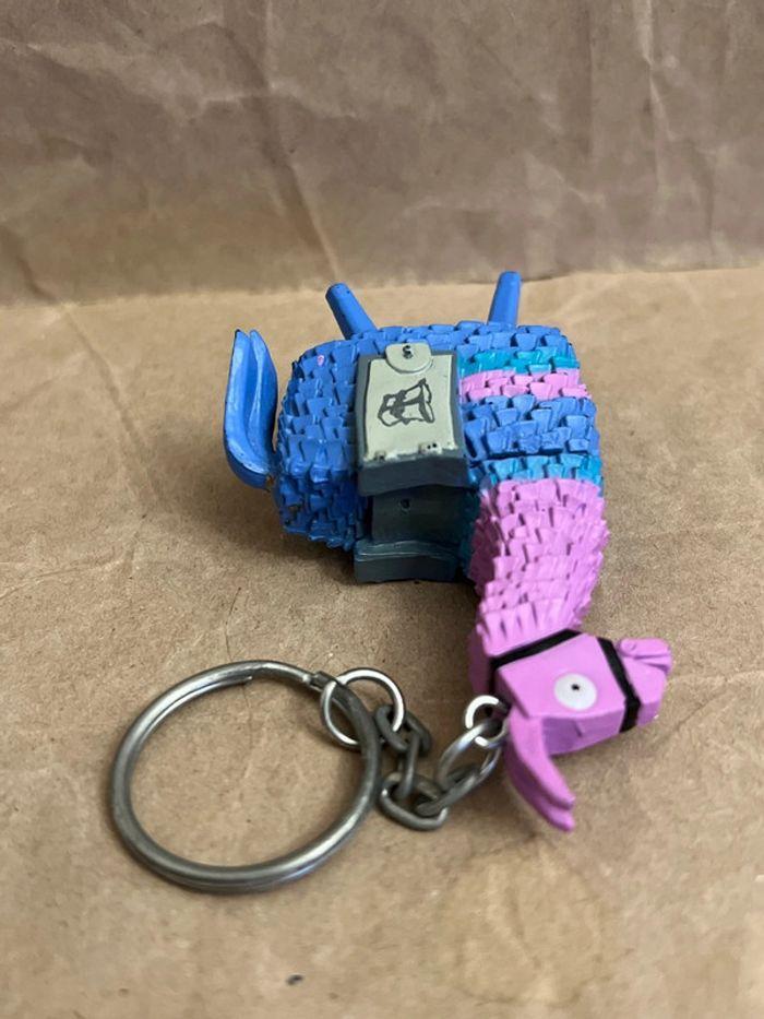 Porte-clés original Fortnite Loot Lama 6 cm - photo numéro 6