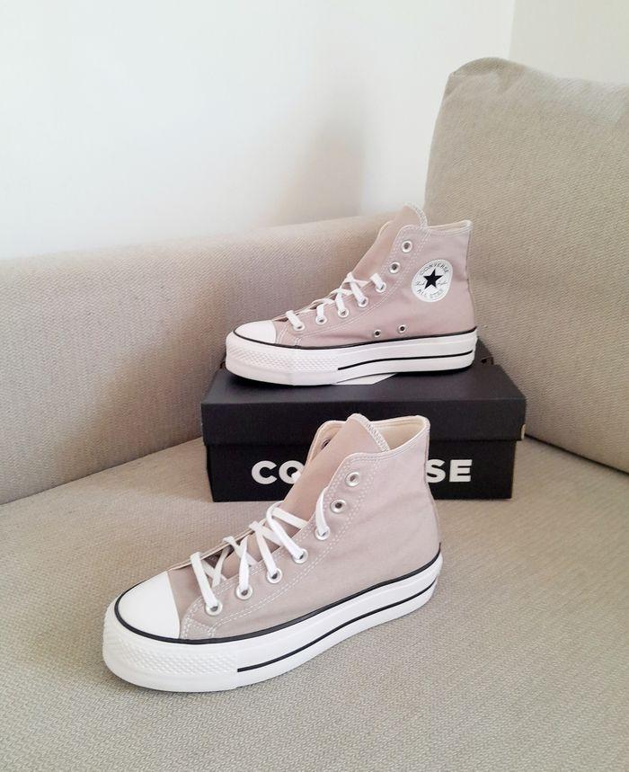 Converses Chuck Taylor All-Star pointure 38 - photo numéro 3