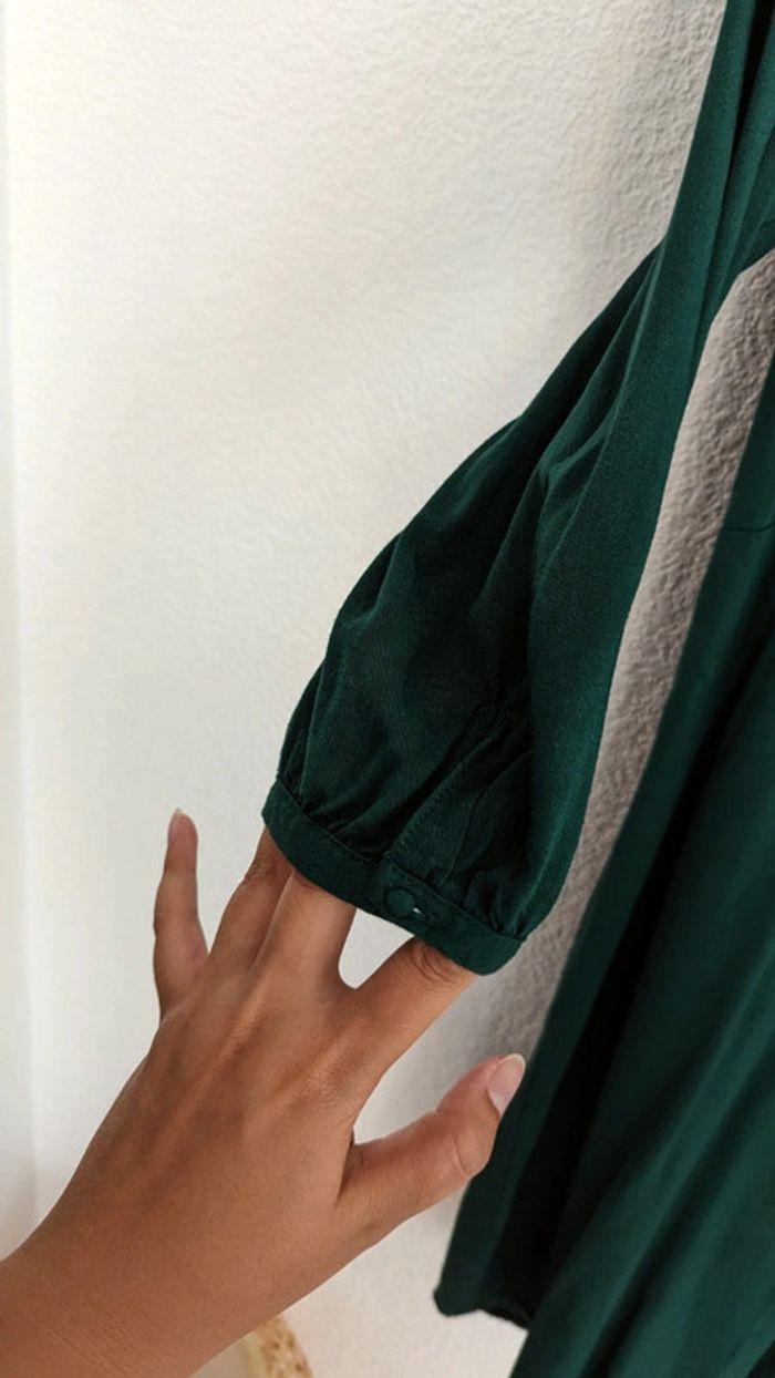 Robe verte petits boutons - photo numéro 3