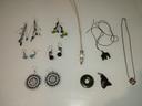 Lot 10 bijoux pendentifs et boucles d'oreilles