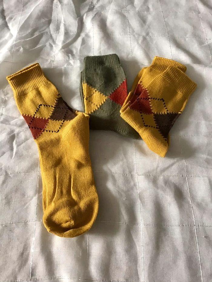 3 paires de chaussettes enfant en taille 27-30 dans les tons moutarde et kaki - photo numéro 2