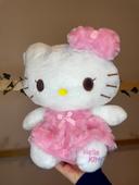 Peluche Hello Kitty en robe