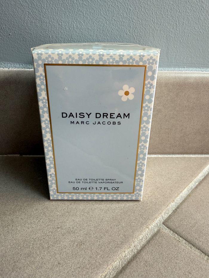 Parfum Daisy Dream de Marc Jacob neuf - photo numéro 1