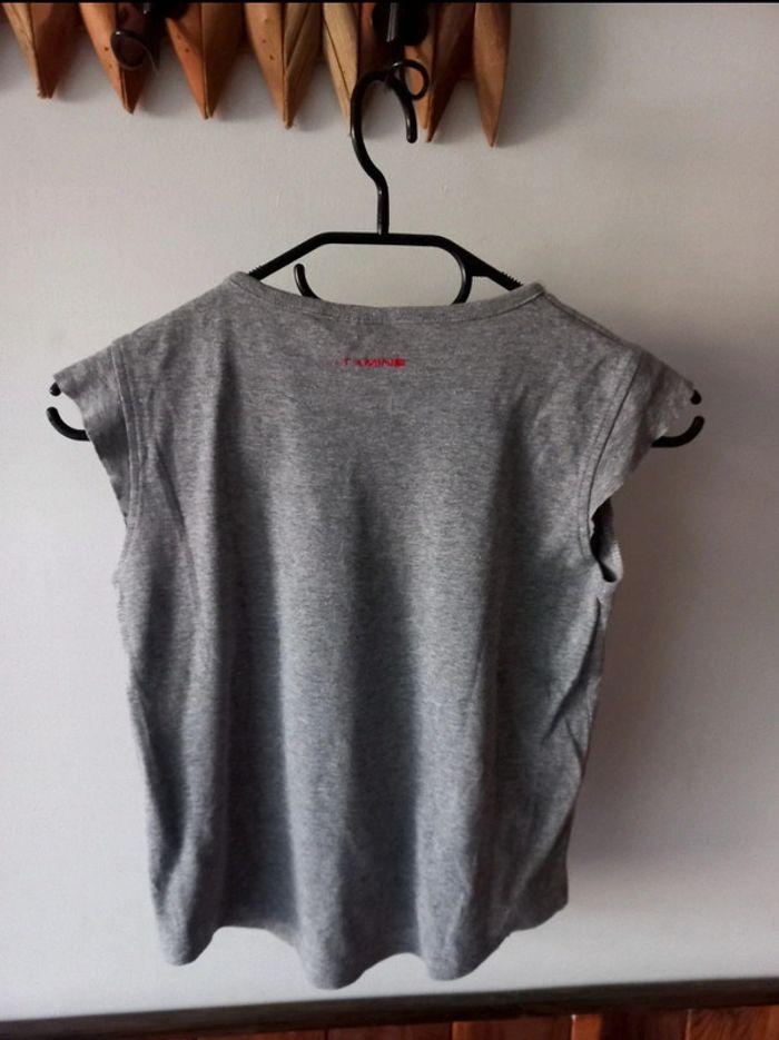 Tee-shirt gris à motifs - photo numéro 2