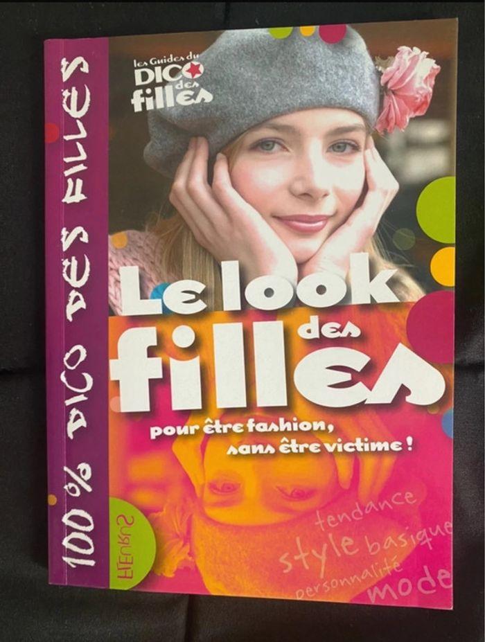 Livres collection Dico des filles - photo numéro 2