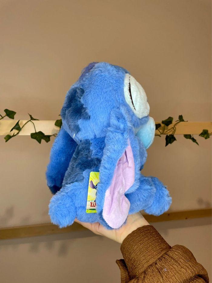 Peluche Disney Stitch avec un Coeur 🩵 - photo numéro 18