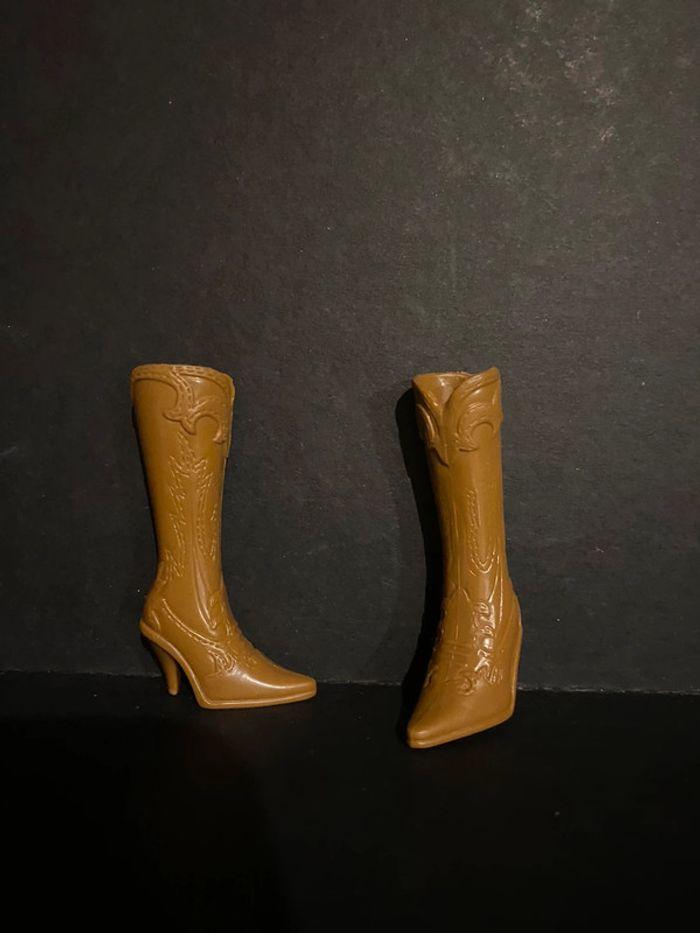 Bottes santiags barbie fashion - photo numéro 5