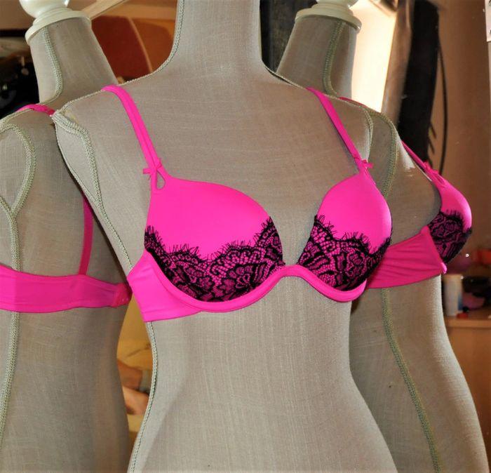 Hunkemoller soutien gorge fushia t.eur 75A/fr 90A état neuf - photo numéro 5