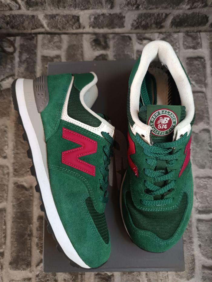 New Balance WL574HF2 Vert / Taille 38 - photo numéro 1