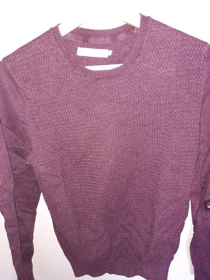 Pull Celio bordeaux T.S,  très bon etat - photo numéro 2