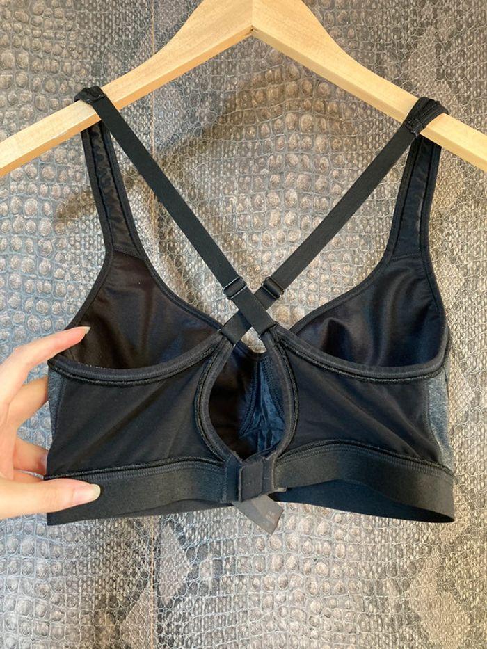 Soutien gorge de sport gris et noir Hunkemoller - photo numéro 2