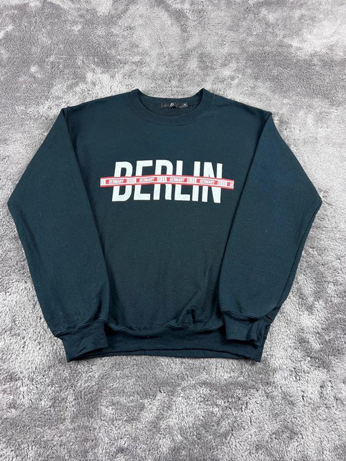 👕 Sweat 90’s Vintage Berlin Noir Taille S 👕 - photo numéro 1