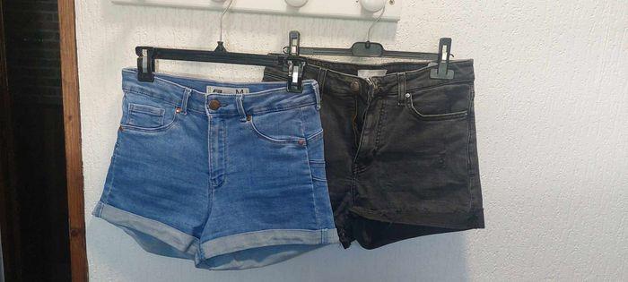 Lot de 2 shorts en jean femme H&M/FB Sister M(38) très bon état - photo numéro 1