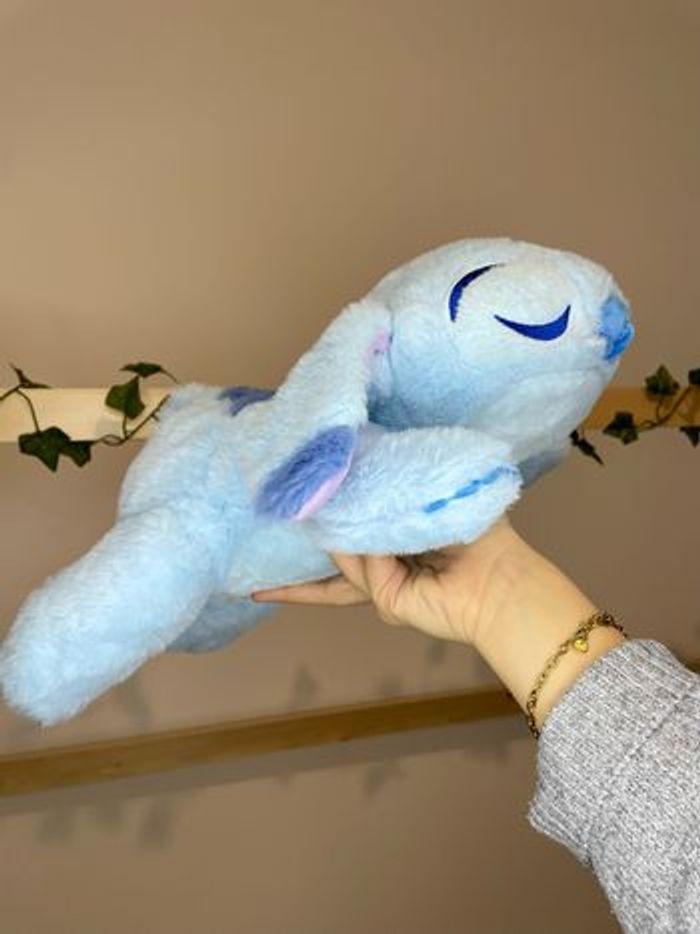 Peluche Disney Stitch endormi - photo numéro 9