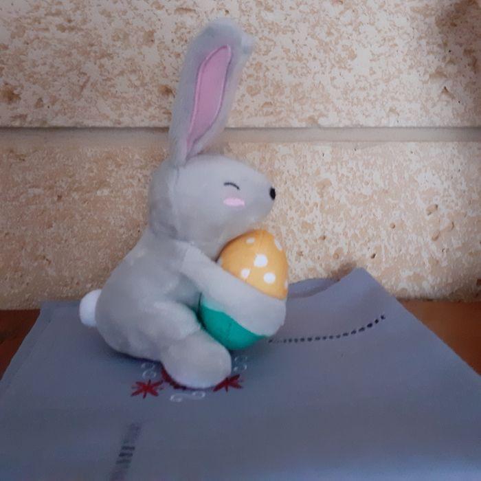 Pâques:  Doudou "Petit Lapin avec œuf de Pâques " - photo numéro 2