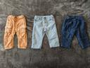 Lot 3 jeans bleu orange gris taille 6 mois