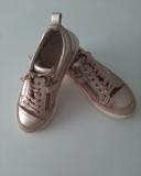 chaussures a lacet GBB rose taille 35