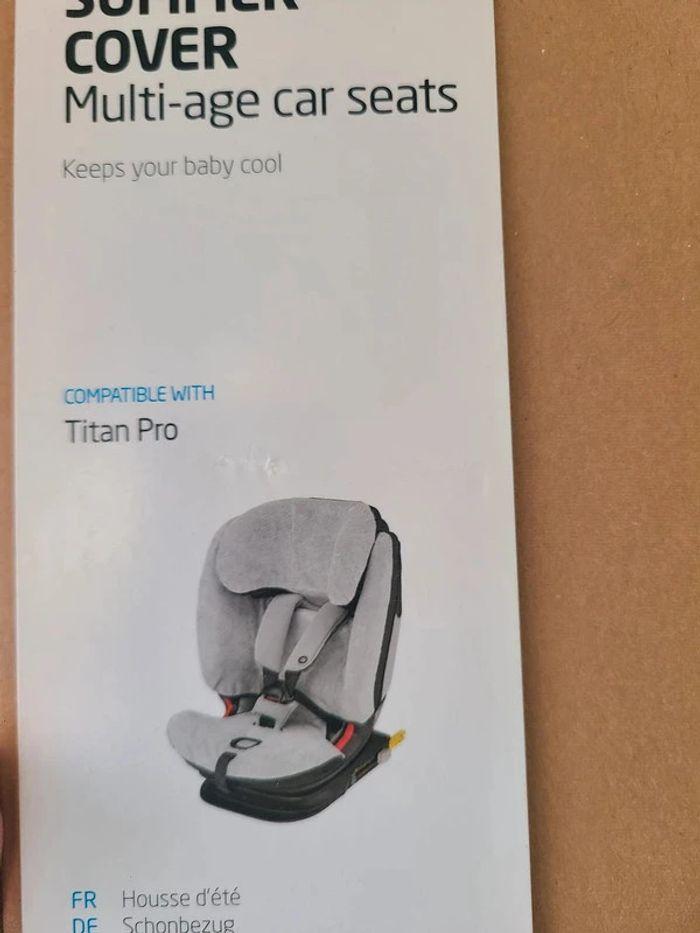 Housse d'été éponge pour siège Titan Pro de marque Bébé Confort / Maxi-Cosi, Lavable en machine - photo numéro 2