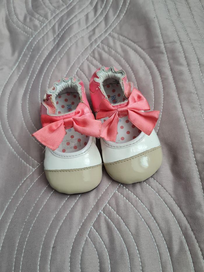 Chaussures bébé fille T17-18 très bon état - photo numéro 1