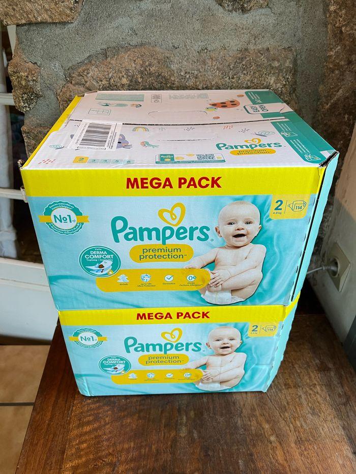 Lot 2 cartons Pampers Taille 2 : 228 Couches (2*114) - photo numéro 2