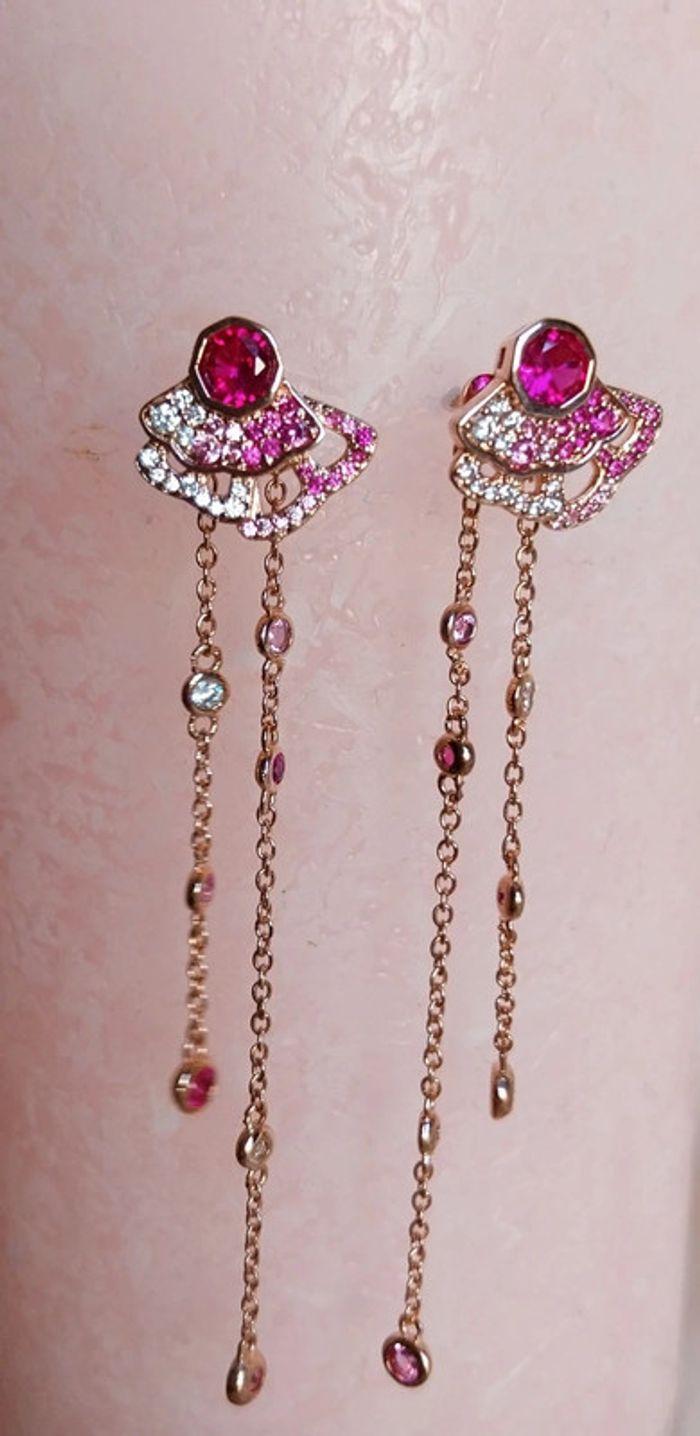 Boucles d'oreilles pendantes - photo numéro 1