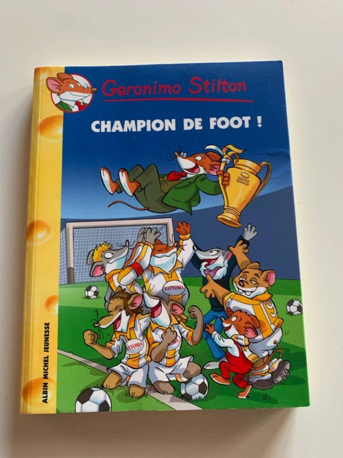 Livre Geronimo Stilton Champion de foot ! - photo numéro 1