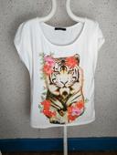 T-shirt blanc crème dessin tigre et fleurs exotiques