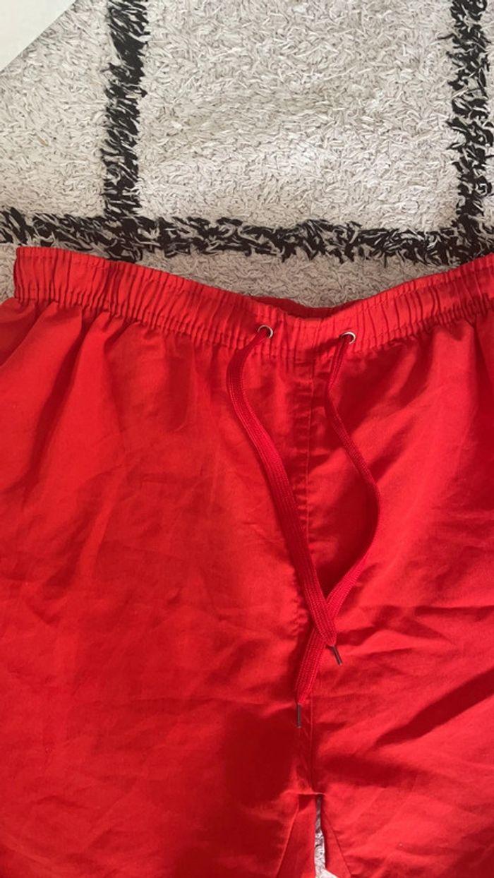 Short de bain rouge taille M - photo numéro 2